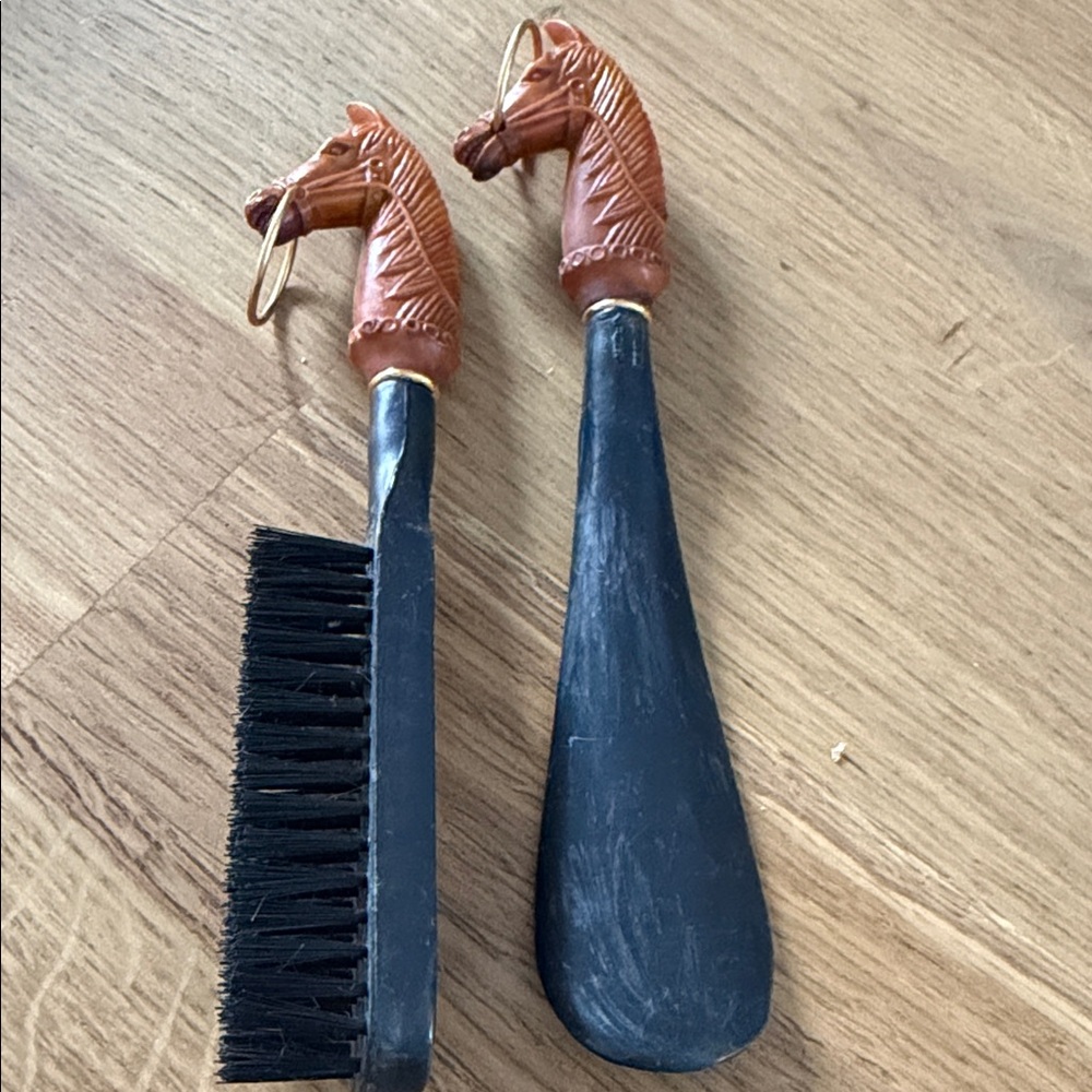 Vintage Horse Head Shoe Brush and Horn Set - Black and Brown